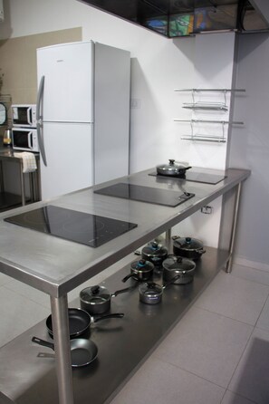 Fridge, microwave, stovetop, toaster