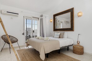 4 camere, una cassaforte in camera, ferro/asse da stiro, Wi-Fi gratuito