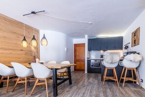 Fridge, microwave, oven, stovetop - Comfortable apartment with direct access to the Cervinia slopes (Breuil-Cervinia)
