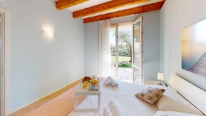 2 chambres, fer et planche Ă repasser, Wi-Fi gratuit, draps fournis