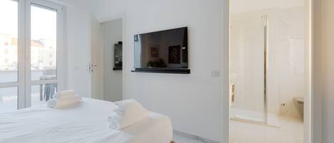 1 bedroom, iron/ironing board, WiFi
