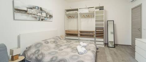 1 chambre, fer et planche Ă repasser, Wi-Fi, literie fournie