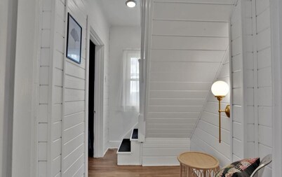 The Beverly est. 1939! Charming 3-bedroom house! Permit 25-0078-STR