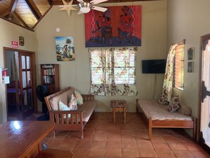 Cottage, Patio, Ocean View | Living area