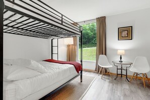 4 Schlafzimmer, Bügeleisen/Bügelbrett, WLAN, Bettwäsche