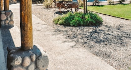 Dobe Lodge