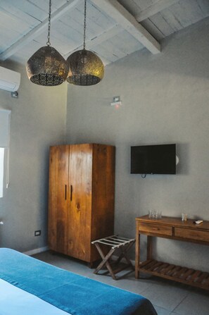 Standard Double or Twin Room, Private Bathroom | Free WiFi
