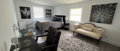 3 chambres, bureau, Wi-Fi, draps fournis