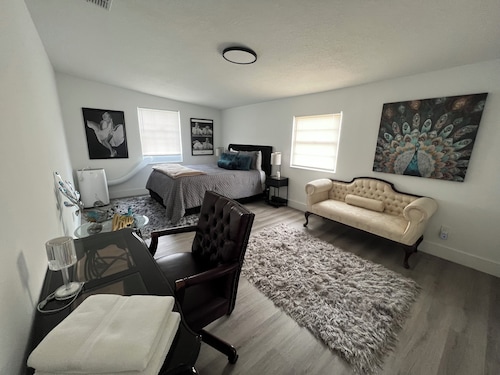 Modern & Homely Entire House Orlando. Key Location!