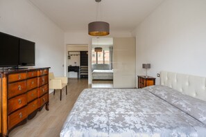 2 habitaciones, escritorio, insonorización y wifi 