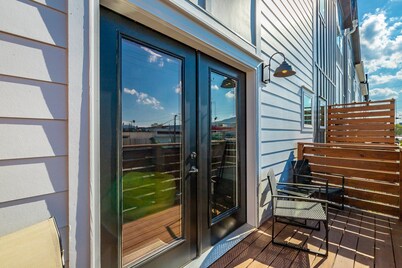 The Bluebell Getaway-a PMI Scenic City Rental
