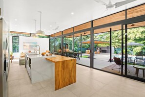 Interior - Special offering price! Exquisite 4 br villa w/private pool in gated community! (Tamarindo)