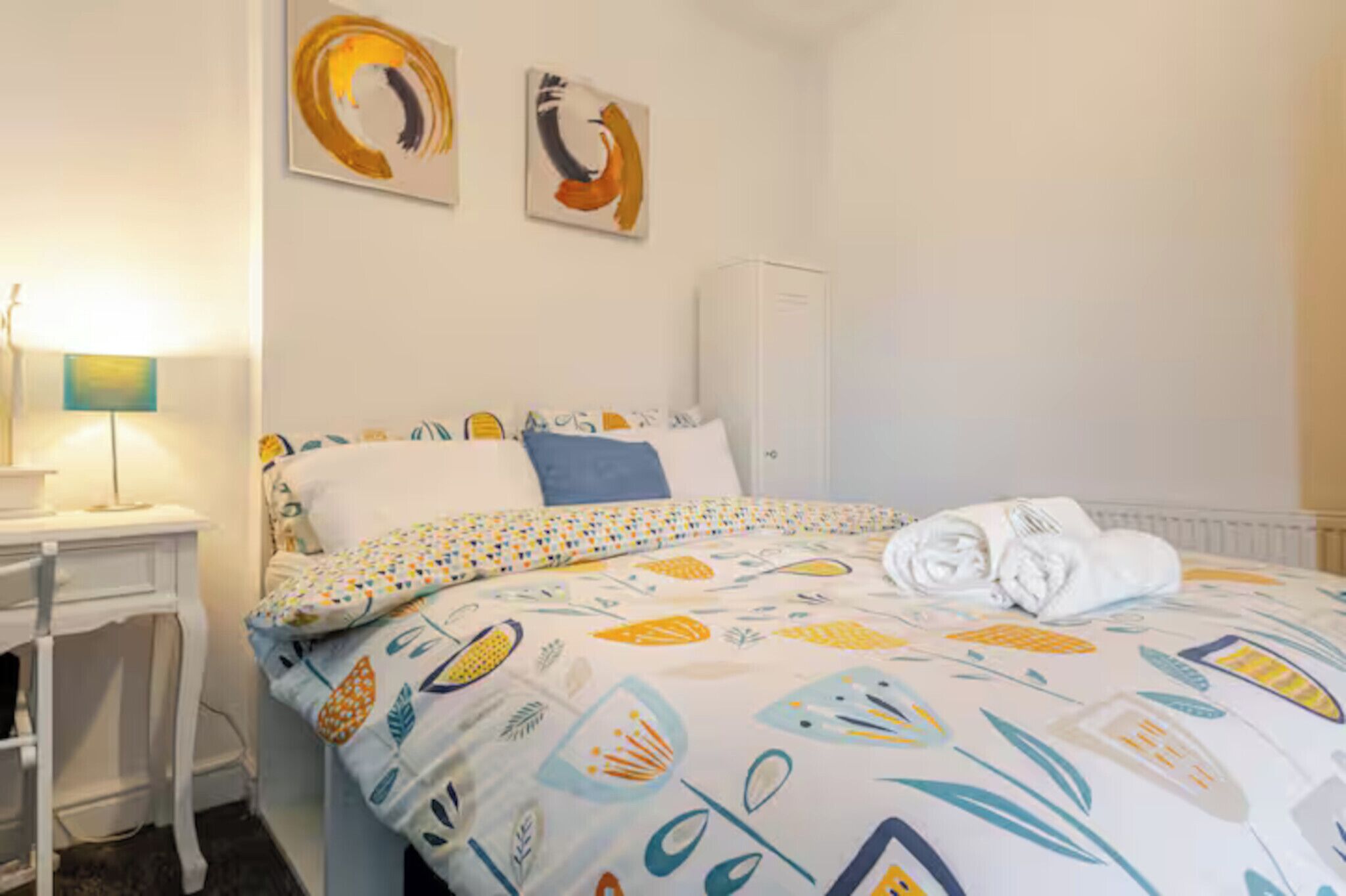 3 bedrooms, desk, free WiFi, bed sheets