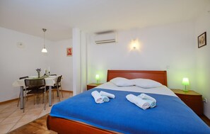 1 habitación, wifi gratis y ropa de cama 