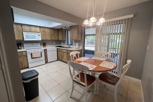 Microonde, forno, piano cottura, lavastoviglie