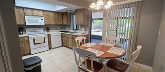 Charming 2-bedroom house in tranquil LaBelle with WiFi, AC