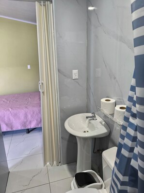 Towels, soap, toilet paper - Charming 1-bedroom studio in wonderful Tilaran with WiFi (Tilaran)