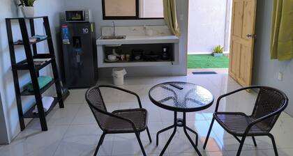 Charming 1-bedroom studio in wonderful Tilaran with WiFi