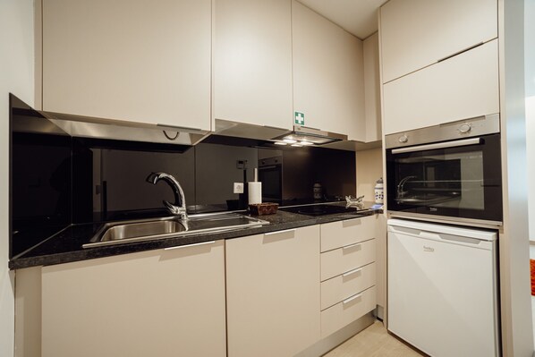 Fridge, microwave, oven, dishwasher