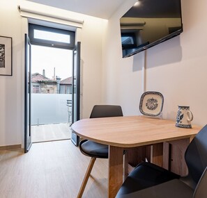 تناول الطعام