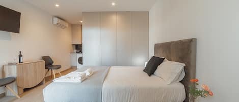 1 chambre, fer et planche Ă repasser, Wi-Fi gratuit, draps fournis