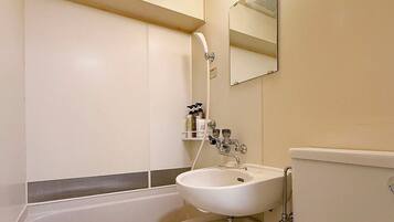 Standard Apartment | Bathroom