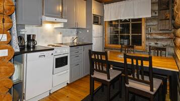 Fridge, microwave, dishwasher, cookware/dishes/utensils