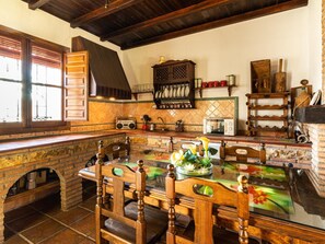 Fridge, microwave, dishwasher, coffee/tea maker - Complex of 2 houses with swimming pool, (Melegís)