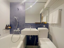 Bañera con ducha, cabezal de ducha tipo lluvia