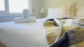 2 bedrooms, iron/ironing board, travel cot, free WiFi