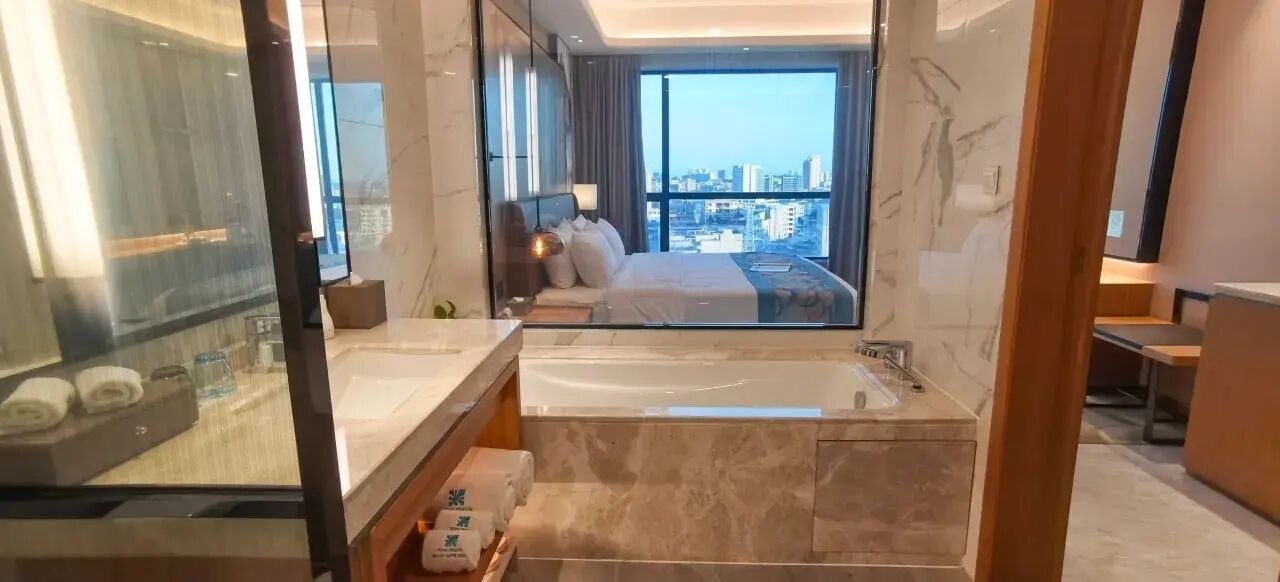 Kamar Single Eksekutif, pemandangan kota | Kamar mandi | Pengering rambut, sandal, handuk, dan sampo