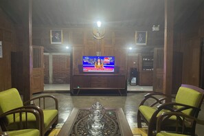 Chalet Classique, 4 chambres, vue jardin | Salle de séjour