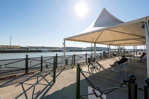 BAJAMAR DELUXE - Nice flat in El Puerto de Santa Maria with Free Wifi