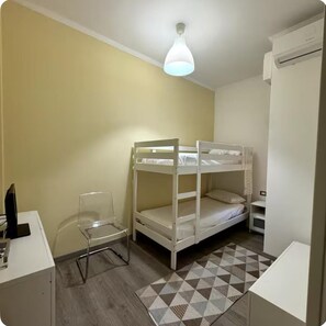 3 bedrooms, iron/ironing board, travel cot, WiFi