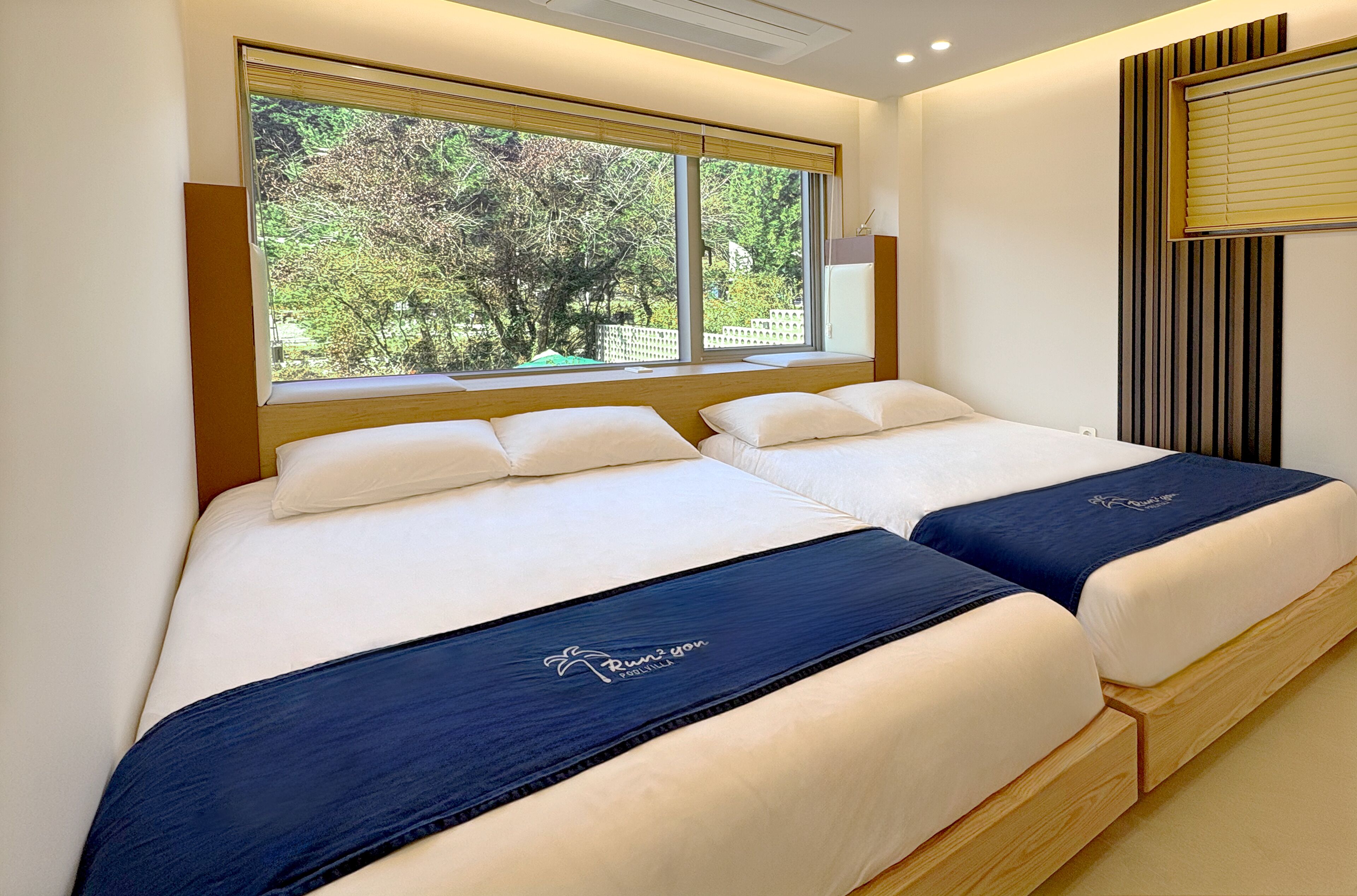 Deluxe Suite - Private Pool, Warm Water (100,000 KRW / Pay on site / 34°C until 20PM) | Desk, free WiFi