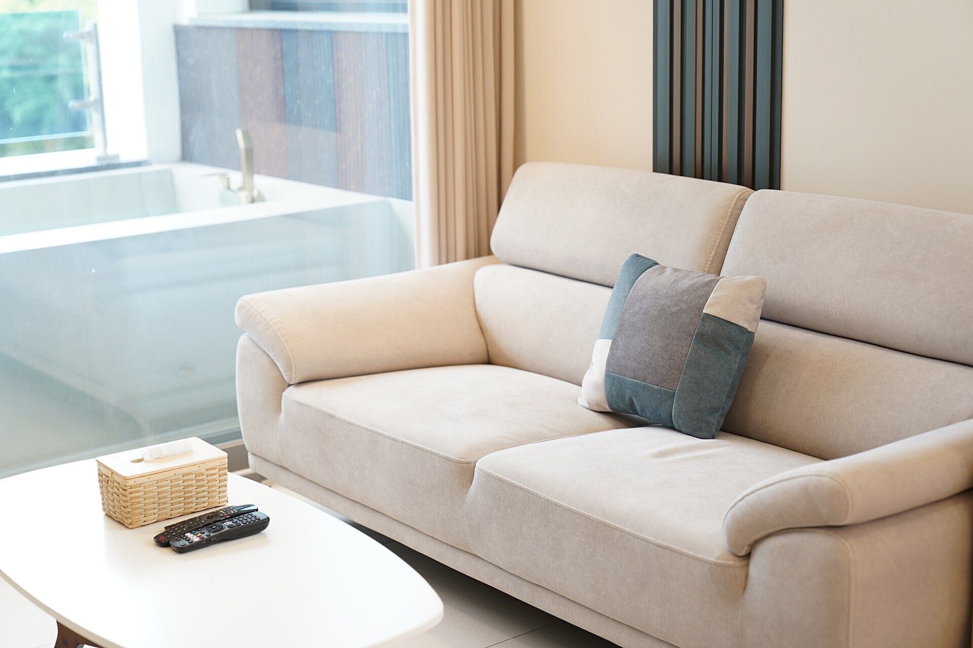 Luxury Double Room - Jacuzzi (One time fee 20,000 KRW / Pay on site) | Wohnbereich