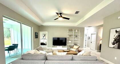 Whispering Hooves; pet-friendly; near HITS, Live Oak, Ocala Breeders and WEC