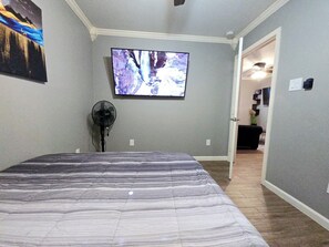 1 bedroom, WiFi, bed sheets