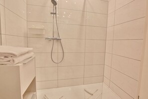 Dusch och hårtork