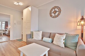 TV - Haus Adria Apartment 28 Küstenliebe - Haus Adria (Scharbeutz)