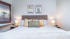 2 bedrooms, iron/ironing board, free WiFi, bed sheets - SE108 Newly Remodeled First-Floor Ocean Front Condo with Prime Location (Puerto Peñasco)