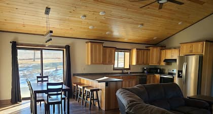 Charming 3-bedroom house in Neillsville with WiFi, AC and on ATV trails