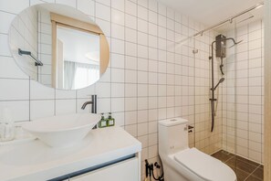 Deluxe-Apartment, Balkon | Badezimmer
