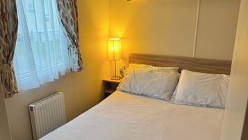 3 chambres, fer et planche Ă repasser, Wi-Fi, draps fournis