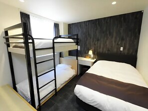 1 bedroom, desk, free WiFi, bed sheets