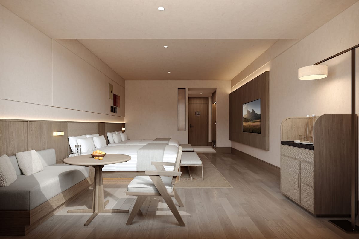Down duvets, free minibar, in-room safe, desk