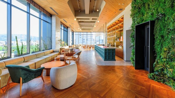 Lobby - Superior Twin Room with City View Train Street  / Hiroshima Hiroshima (Hiroshima)