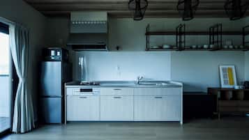 冰箱、微波炉、炉灶、厨具/餐具