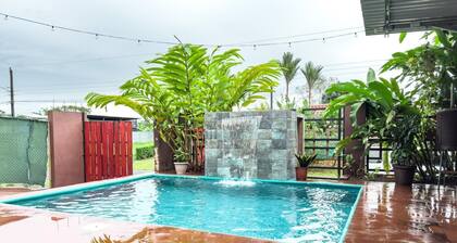 Spacious 4-bedroom house with WiFi, AC in lovely La Fortuna