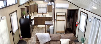 Secluded cottage, sleeps 4, private and peaceful